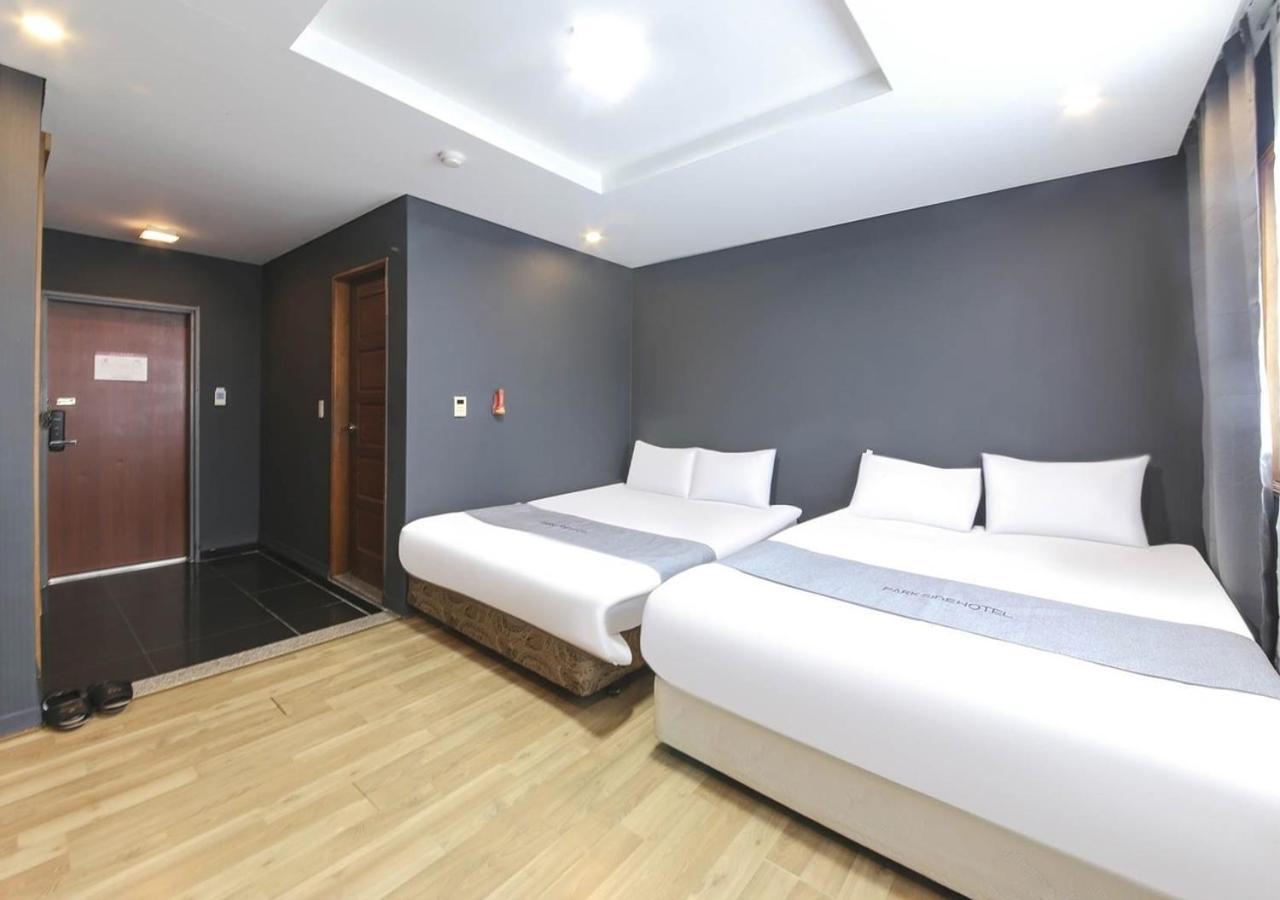 Jeju Parkside Tourist Hotel ภายนอก รูปภาพ
